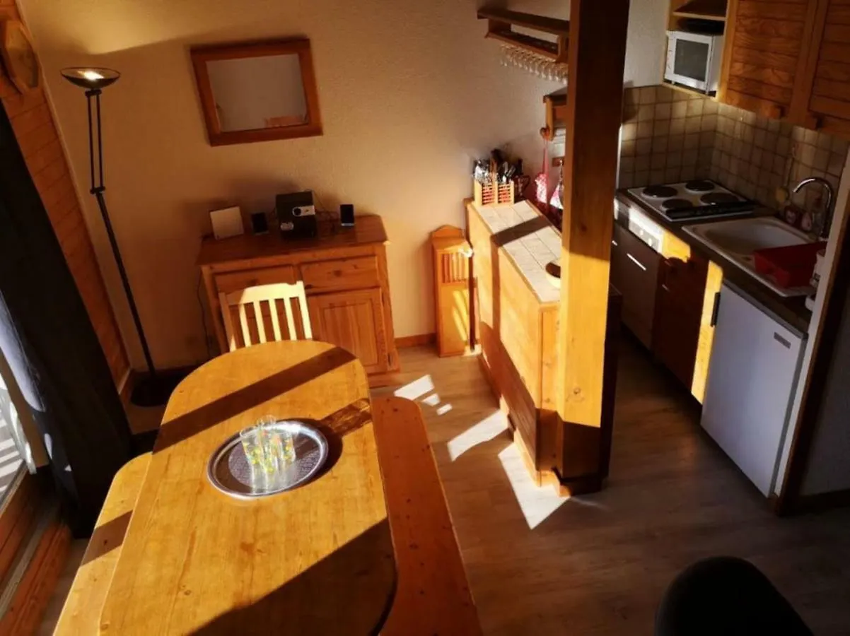 Appartement Lumineux Avec Balcon A Areches Beaufort 博福特 法国